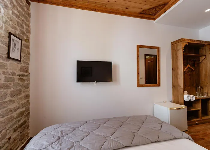 4 Boutique 3* Gjirokastra