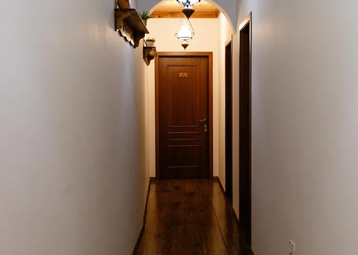 Hotel 4 Boutique 3*