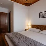 4 Boutique 3* Gjirokastër