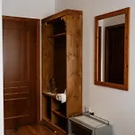 4 Boutique Gjirokastër