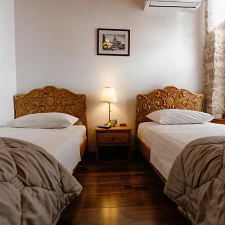 4 Boutique Hotel