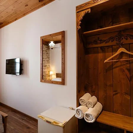 Hotel 4 Boutique Gjirokastër