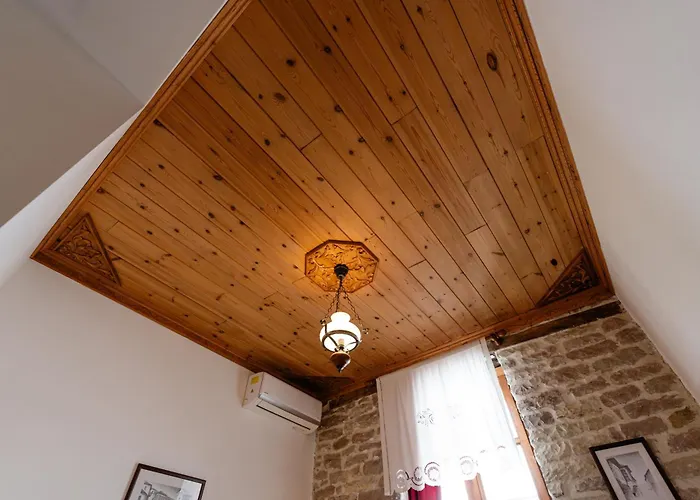 4 Boutique Hotel Gjirokastër